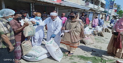 পটুয়াখালীর দুমকিতে কৃষকের মাঝে আউশের প্রণোদনা বিতরণ